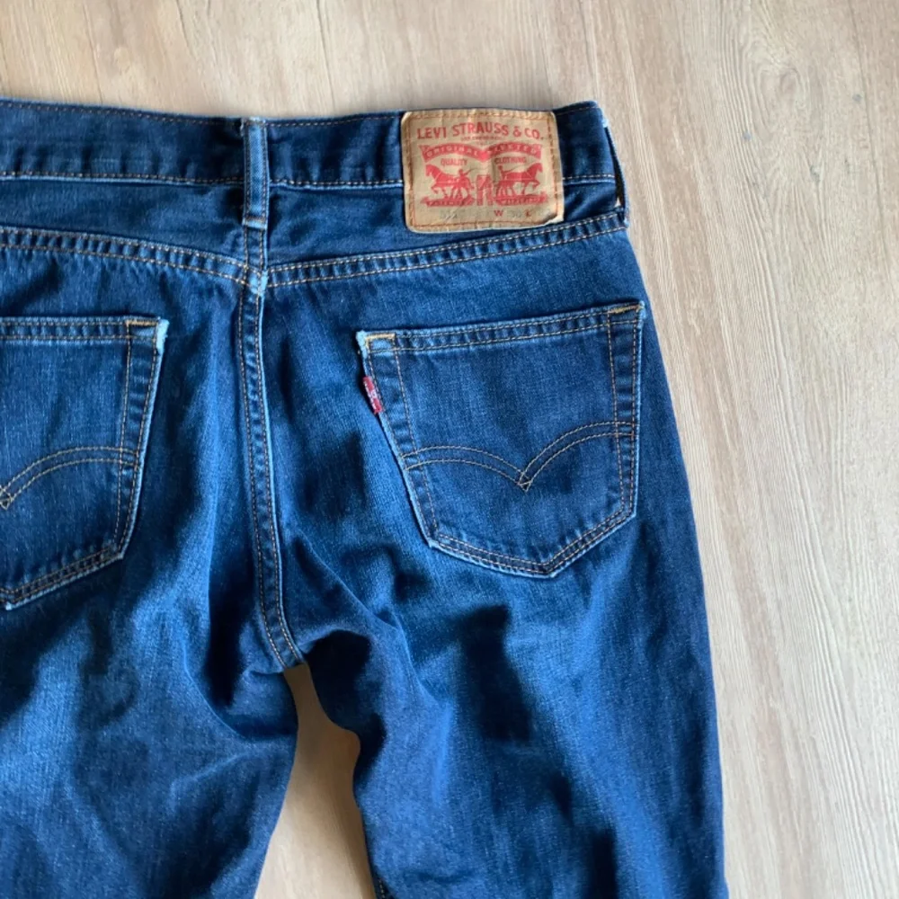 Levis 511 Jeans Men’s 30X32 Blue 511 Slim Fit Denim Med Wash straight leg